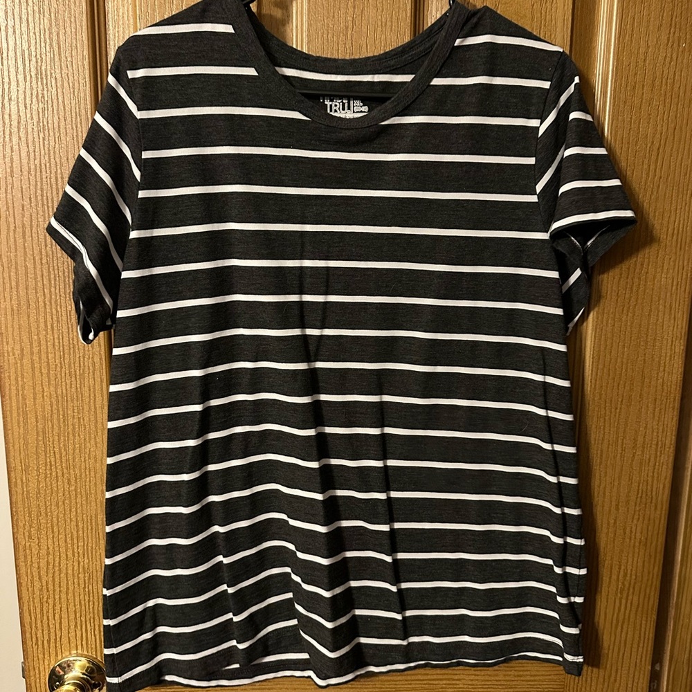 Time and Tru Black and White Striped Short Sleeve Tee